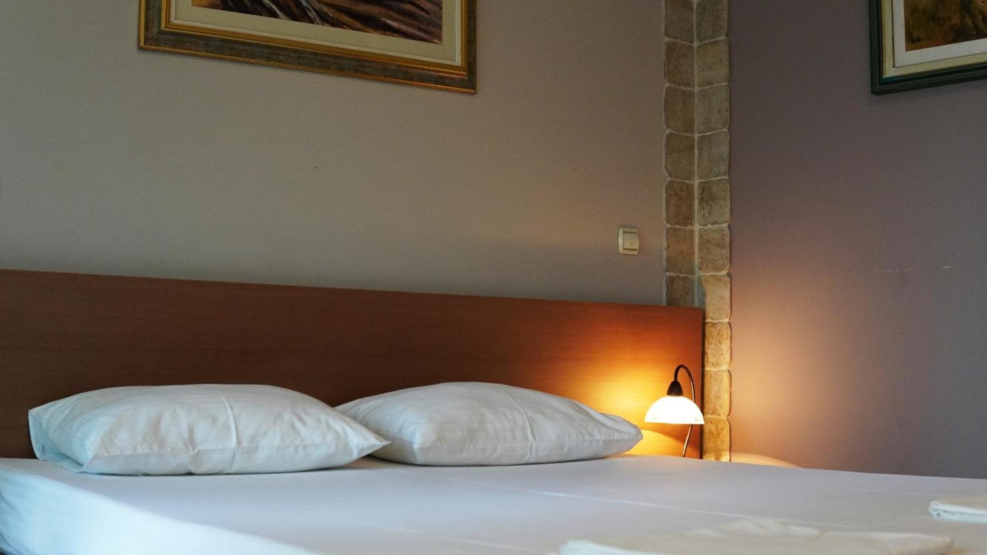 Buna Hotel Vila Ivankovic חדר תמונה